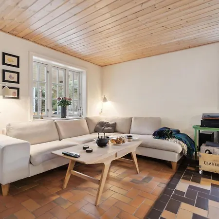 Stunning In With Kitchen * Neksø