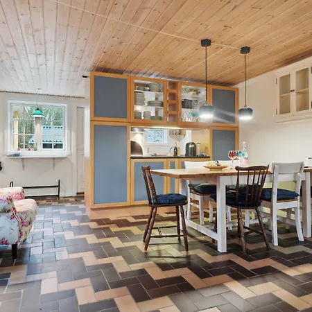 Stunning In With Kitchen Сasa de vacaciones