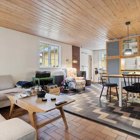 Casa de Férias Stunning In With Kitchen Neksø