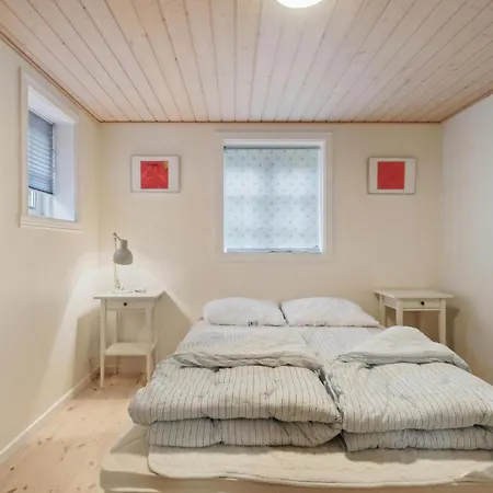 Stunning In With Kitchen