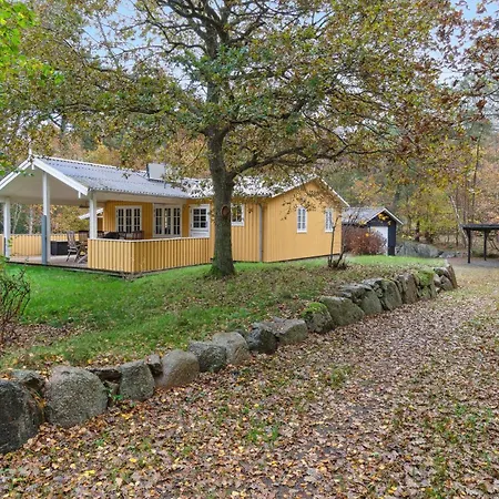 Stunning In With Kitchen