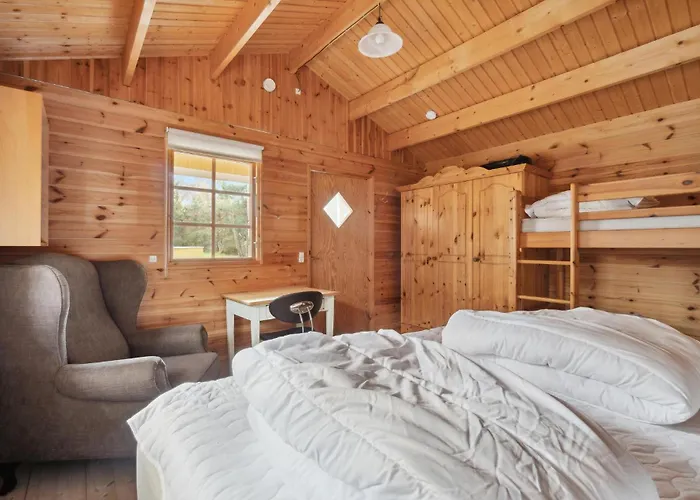 Stunning In With Kitchen 別荘